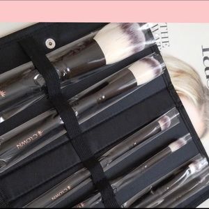 สสแดษดแด
ษดแดแดก๐6pc Essentials Syntho Brush Set